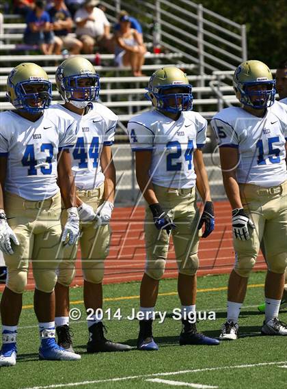 Thumbnail 1 in Clovis North vs. Reed (2014 Honor Bowl - NorCal) photogallery.