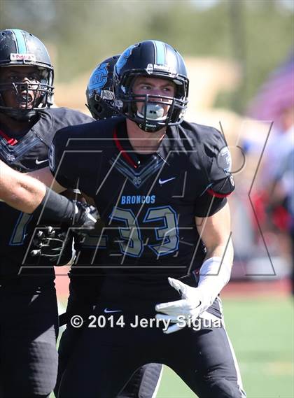 Thumbnail 2 in Clovis North vs. Reed (2014 Honor Bowl - NorCal) photogallery.