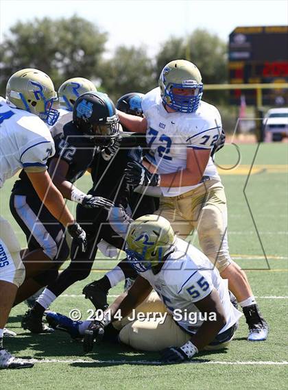 Thumbnail 3 in Clovis North vs. Reed (2014 Honor Bowl - NorCal) photogallery.