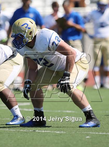 Thumbnail 3 in Clovis North vs. Reed (2014 Honor Bowl - NorCal) photogallery.