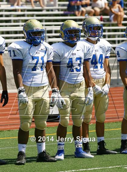 Thumbnail 3 in Clovis North vs. Reed (2014 Honor Bowl - NorCal) photogallery.