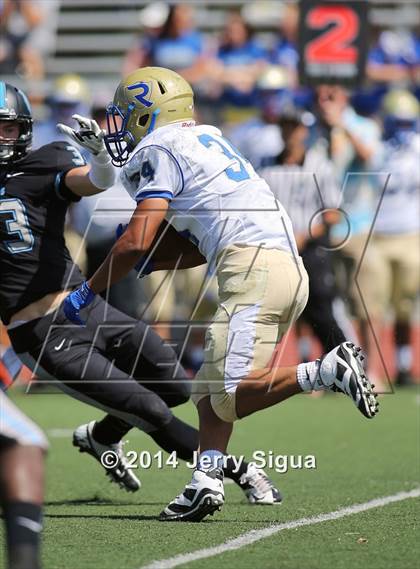 Thumbnail 3 in Clovis North vs. Reed (2014 Honor Bowl - NorCal) photogallery.