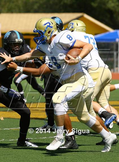 Thumbnail 3 in Clovis North vs. Reed (2014 Honor Bowl - NorCal) photogallery.