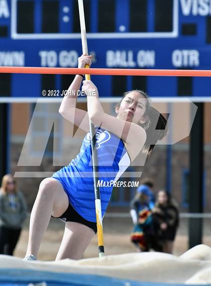Thumbnail 1 in Questa Invitational photogallery.