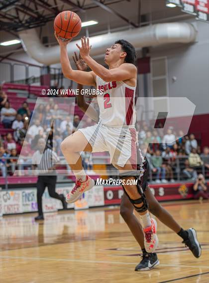 Thumbnail 2 in Jefferson vs. Chapel Hill (UIL 3A Area Playoff) photogallery.