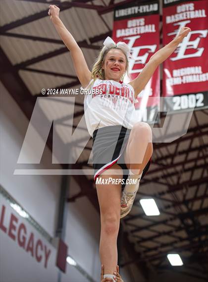 Thumbnail 1 in Jefferson vs. Chapel Hill (UIL 3A Area Playoff) photogallery.