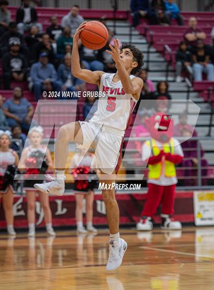 Thumbnail 2 in Jefferson vs. Chapel Hill (UIL 3A Area Playoff) photogallery.