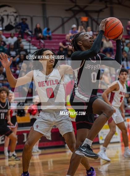 Thumbnail 1 in Jefferson vs. Chapel Hill (UIL 3A Area Playoff) photogallery.