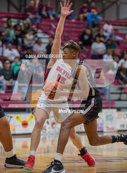 Thumbnail 2 in Jefferson vs. Chapel Hill (UIL 3A Area Playoff) photogallery.