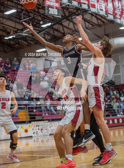 Thumbnail 3 in Jefferson vs. Chapel Hill (UIL 3A Area Playoff) photogallery.
