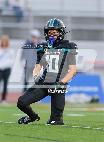 Thumbnail 2 in Lincoln vs Valley Center (CIF Div 6AA State Championship) photogallery.