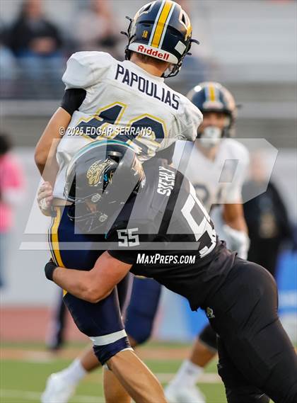 Thumbnail 2 in Lincoln vs Valley Center (CIF Div 6AA State Championship) photogallery.