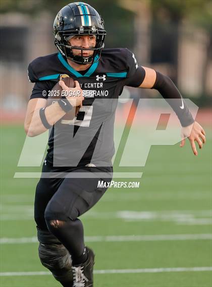 Thumbnail 3 in Lincoln vs Valley Center (CIF Div 6AA State Championship) photogallery.