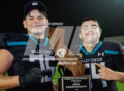 Thumbnail 2 in Lincoln vs Valley Center (CIF Div 6AA State Championship) photogallery.