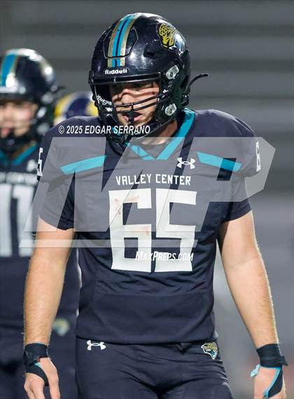 Thumbnail 1 in Lincoln vs Valley Center (CIF Div 6AA State Championship) photogallery.