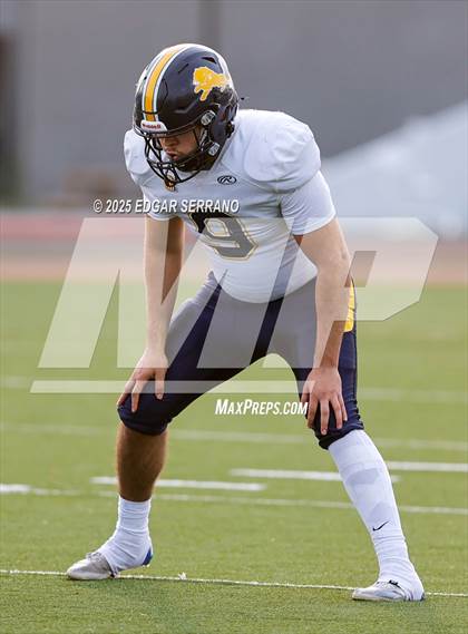 Thumbnail 2 in Lincoln vs Valley Center (CIF Div 6AA State Championship) photogallery.