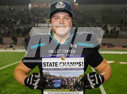 Thumbnail 1 in Lincoln vs Valley Center (CIF Div 6AA State Championship) photogallery.