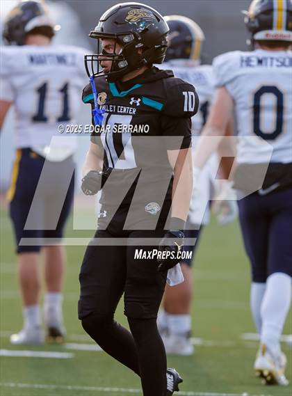 Thumbnail 1 in Lincoln vs Valley Center (CIF Div 6AA State Championship) photogallery.