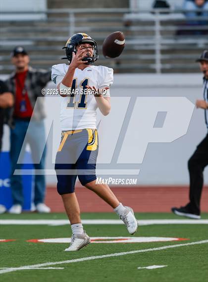 Thumbnail 1 in Lincoln vs Valley Center (CIF Div 6AA State Championship) photogallery.