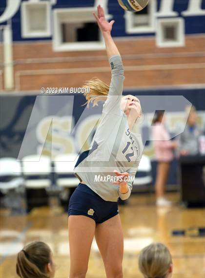 Thumbnail 1 in L'Anse Creuse North @ Grosse Pointe South photogallery.