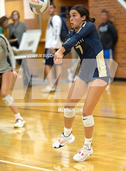Thumbnail 2 in L'Anse Creuse North @ Grosse Pointe South photogallery.