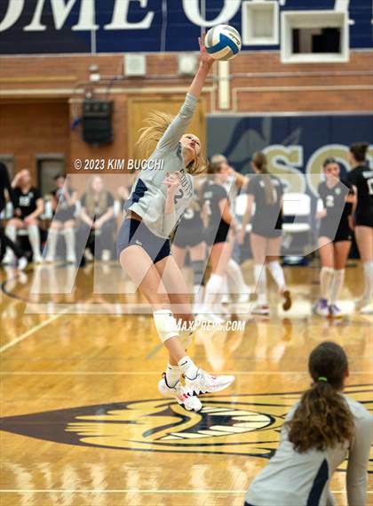 Thumbnail 3 in L'Anse Creuse North @ Grosse Pointe South photogallery.