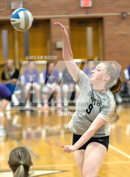 Thumbnail 1 in L'Anse Creuse North @ Grosse Pointe South photogallery.