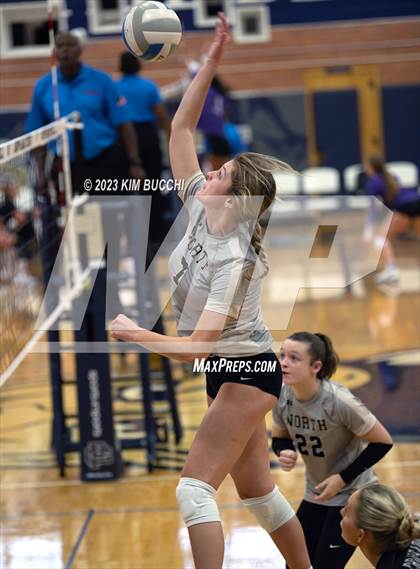 Thumbnail 1 in L'Anse Creuse North @ Grosse Pointe South photogallery.