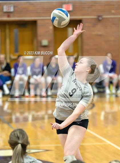 Thumbnail 3 in L'Anse Creuse North @ Grosse Pointe South photogallery.