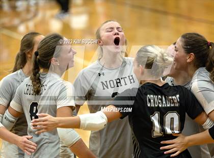 Thumbnail 3 in L'Anse Creuse North @ Grosse Pointe South photogallery.