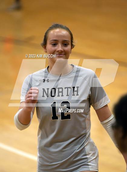 Thumbnail 2 in L'Anse Creuse North @ Grosse Pointe South photogallery.
