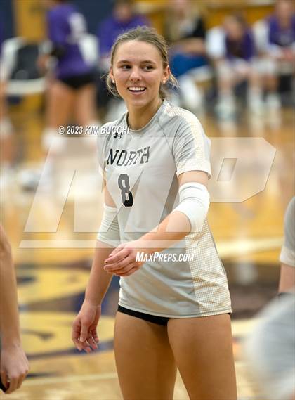 Thumbnail 3 in L'Anse Creuse North @ Grosse Pointe South photogallery.