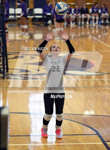 Thumbnail 2 in L'Anse Creuse North @ Grosse Pointe South photogallery.