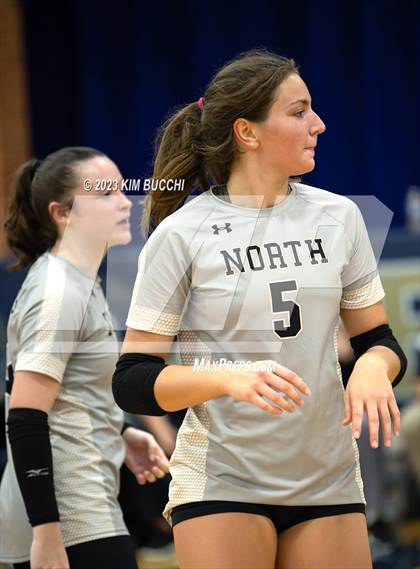 Thumbnail 2 in L'Anse Creuse North @ Grosse Pointe South photogallery.