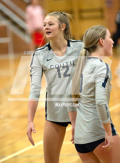 Thumbnail 2 in L'Anse Creuse North @ Grosse Pointe South photogallery.