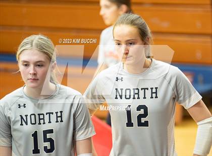 Thumbnail 1 in L'Anse Creuse North @ Grosse Pointe South photogallery.