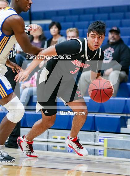 Thumbnail 3 in Grant vs. Modesto photogallery.