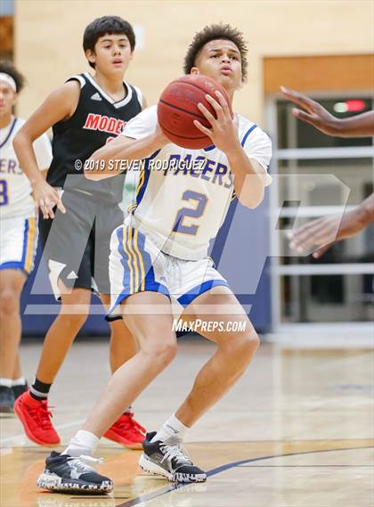 Thumbnail 1 in Grant vs. Modesto photogallery.