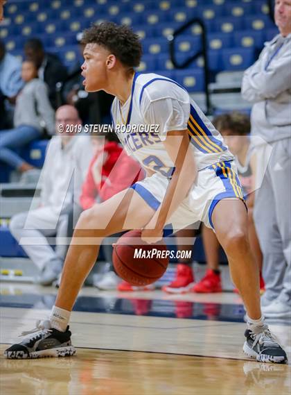 Thumbnail 3 in Grant vs. Modesto photogallery.