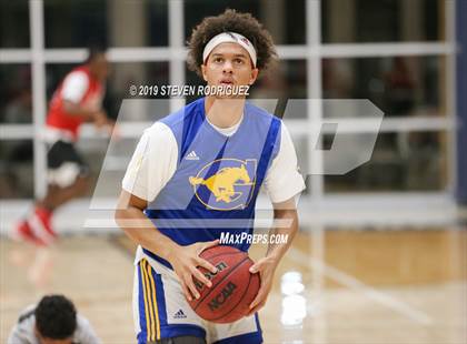 Thumbnail 3 in Grant vs. Modesto photogallery.