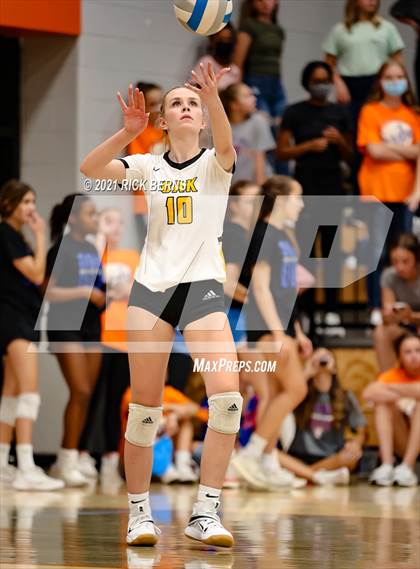 Thumbnail 2 in Grand Oaks vs Klein Oak photogallery.