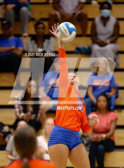 Thumbnail 1 in Grand Oaks vs Klein Oak photogallery.