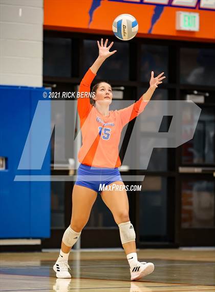 Thumbnail 1 in Grand Oaks vs Klein Oak photogallery.