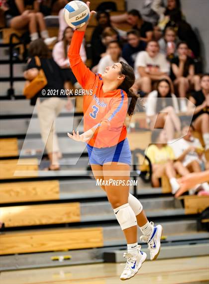 Thumbnail 2 in Grand Oaks vs Klein Oak photogallery.