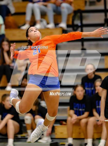 Thumbnail 1 in Grand Oaks vs Klein Oak photogallery.