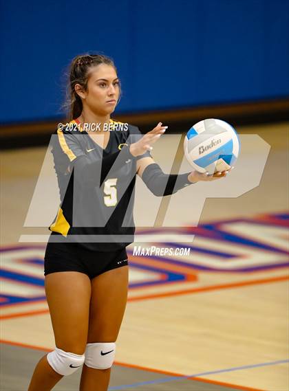 Thumbnail 3 in Grand Oaks vs Klein Oak photogallery.