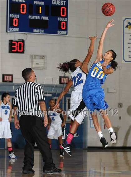 Thumbnail 1 in Grant vs. Valley (Coaches vs. Cancer) photogallery.