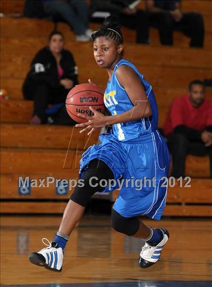 Thumbnail 1 in Grant vs. Valley (Coaches vs. Cancer) photogallery.