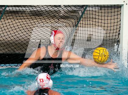 Thumbnail 2 in Woodrow Wilson vs San Clemente (Bill Barnett Holiday Cup) photogallery.
