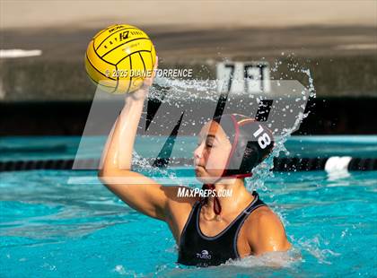 Thumbnail 3 in Woodrow Wilson vs San Clemente (Bill Barnett Holiday Cup) photogallery.